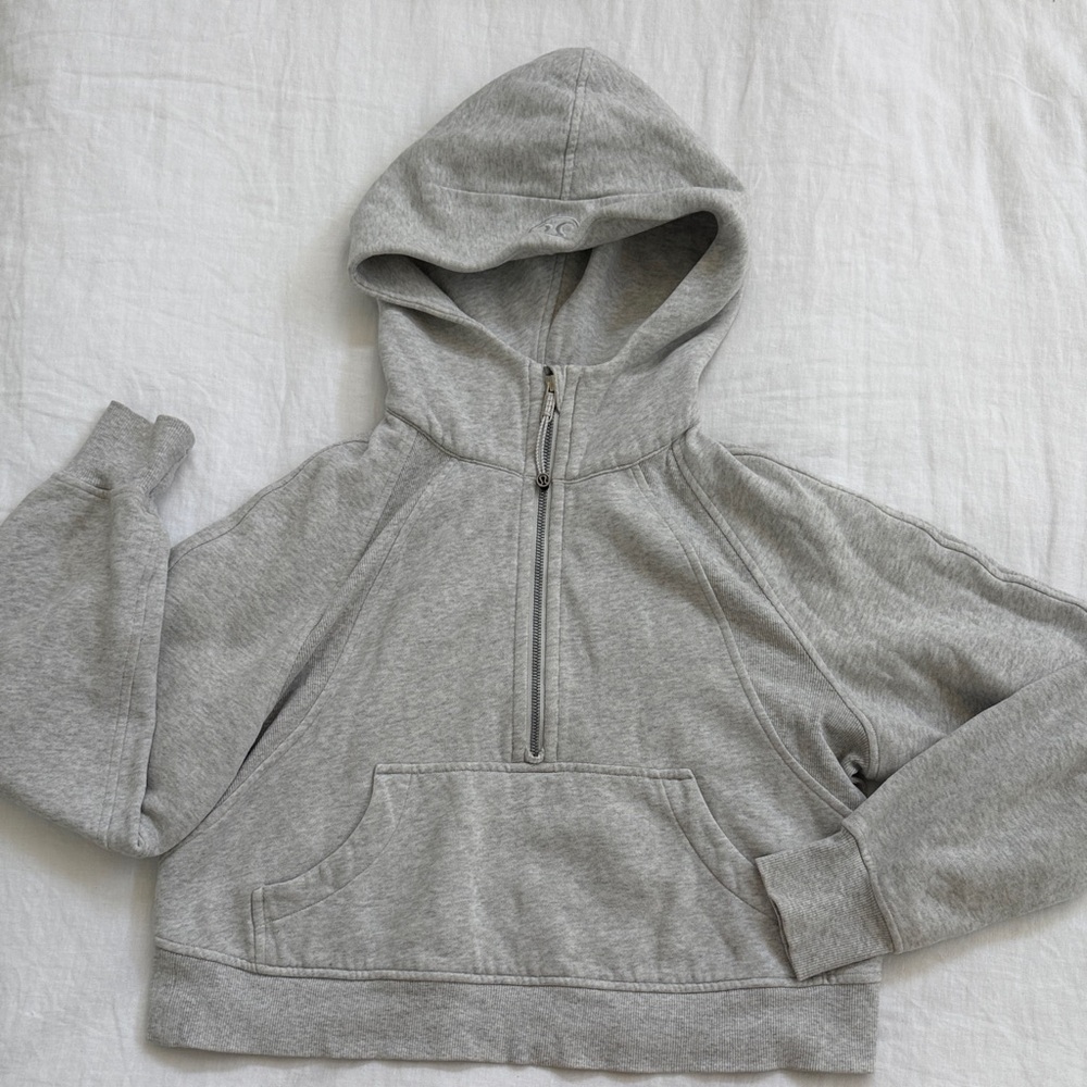 Lululemon grey scuba cropped half zip with hood